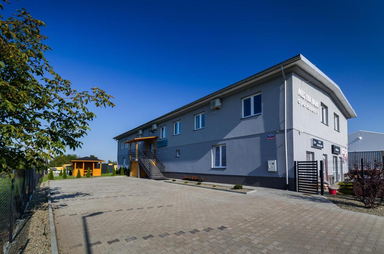 Apartamenty Medyka Park Ngoại thất bức ảnh
